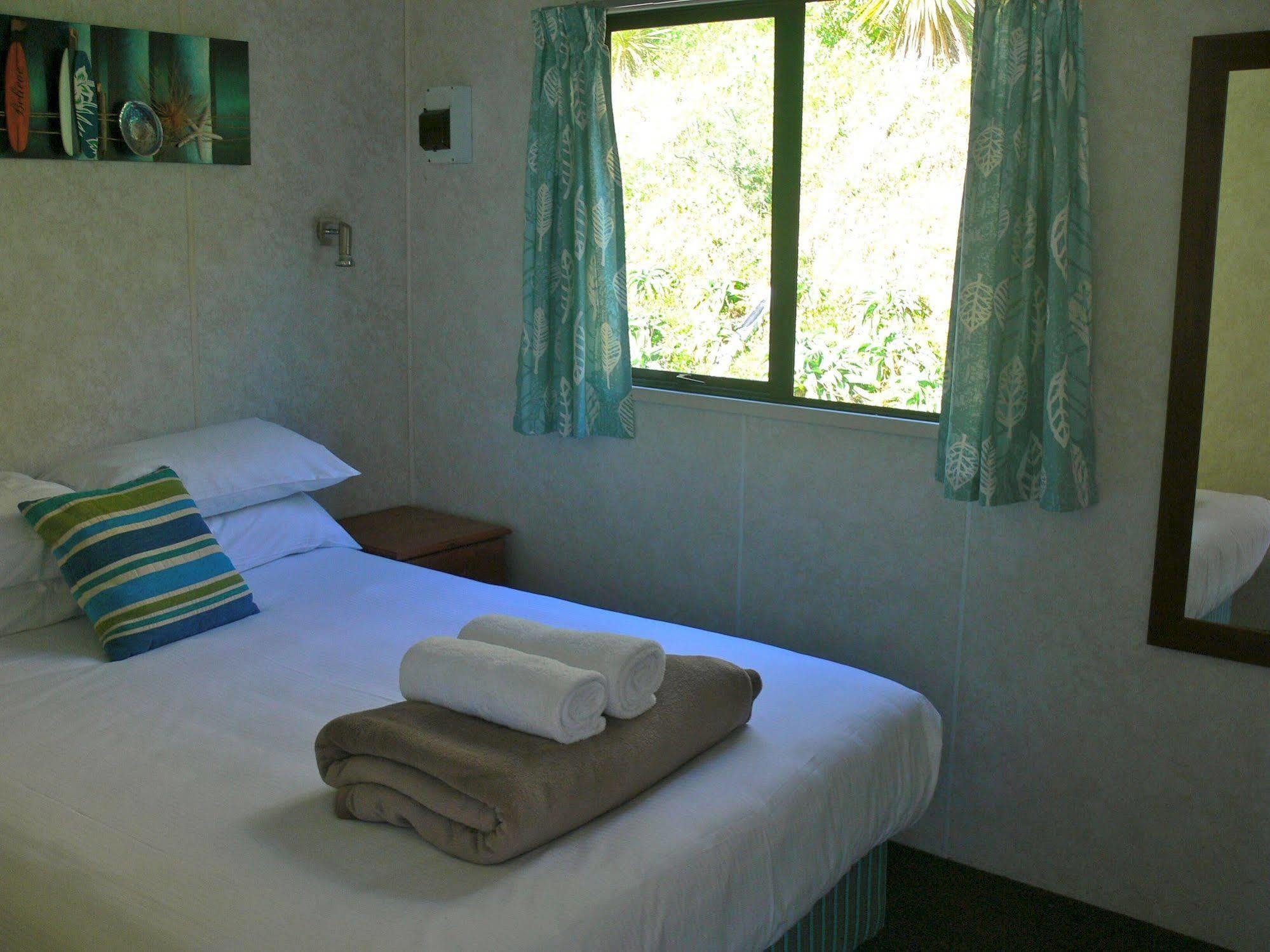 Oakura Beach Holiday Park Dış mekan fotoğraf
