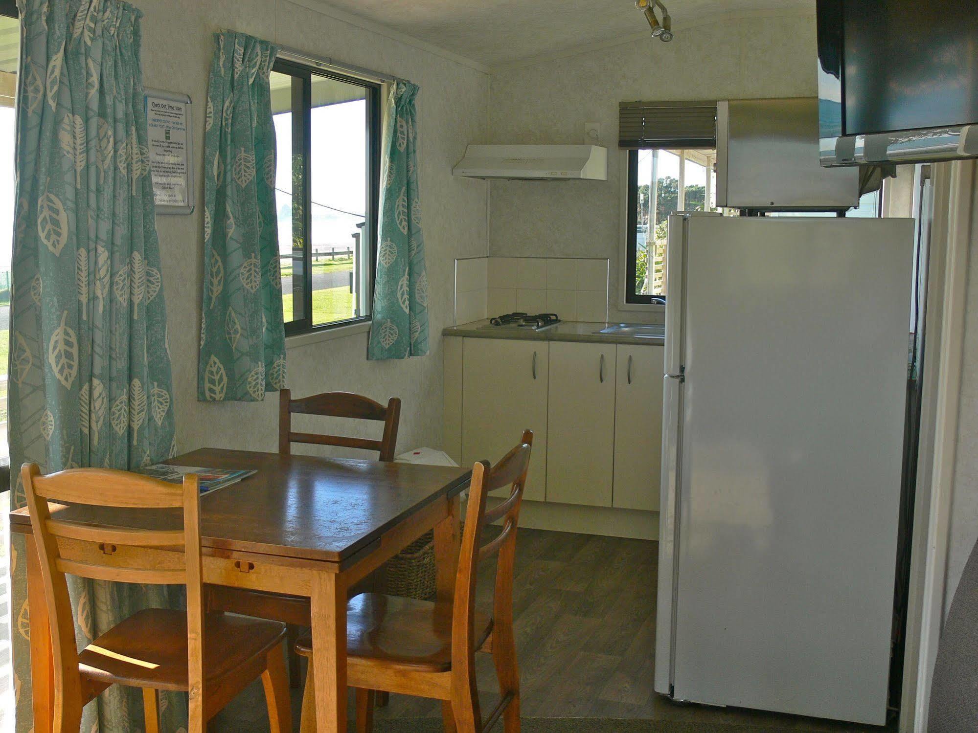 Oakura Beach Holiday Park Dış mekan fotoğraf